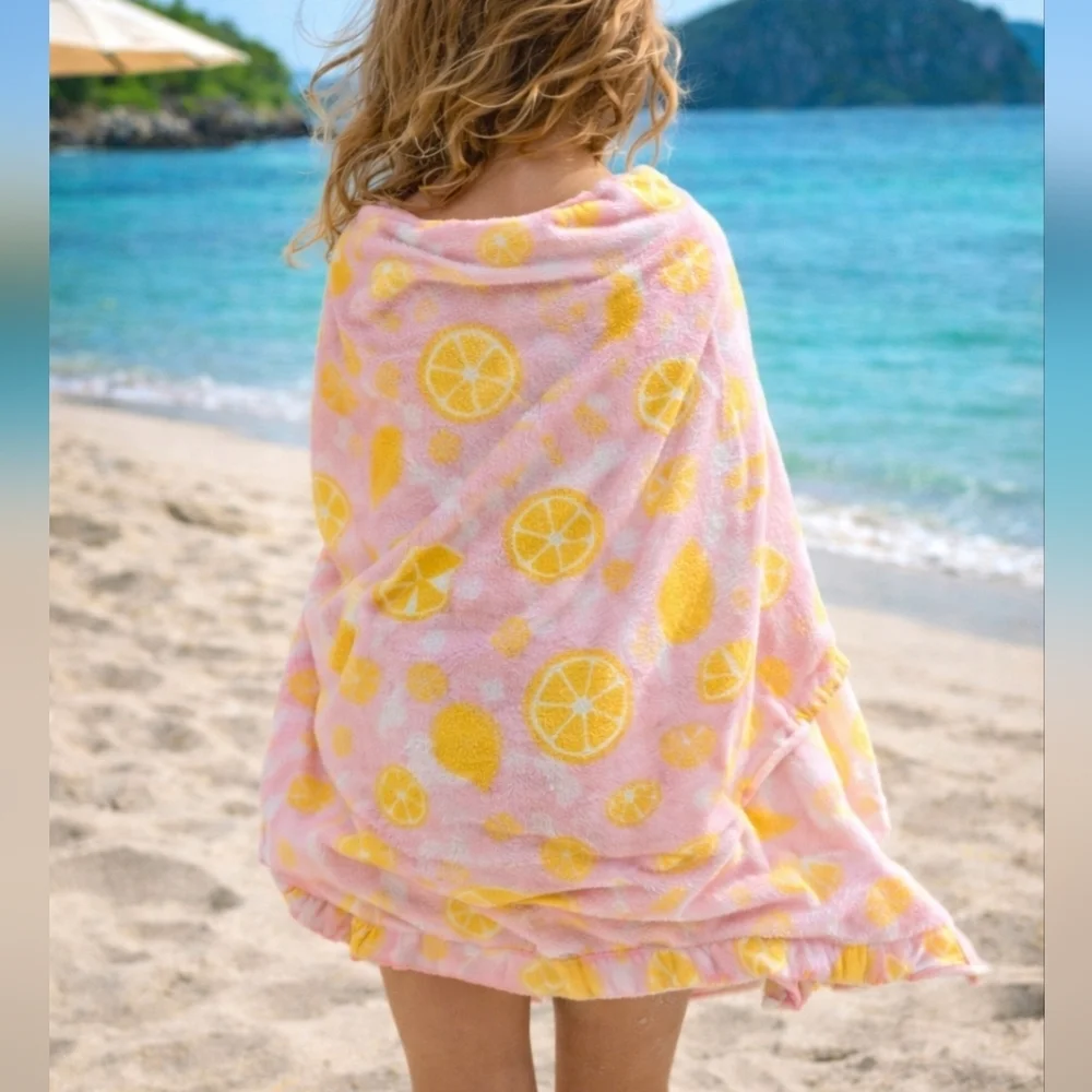 NWOT Ulta Beauty 2 In 1 Pink Drawstring Bag And Beach Towel Combo!